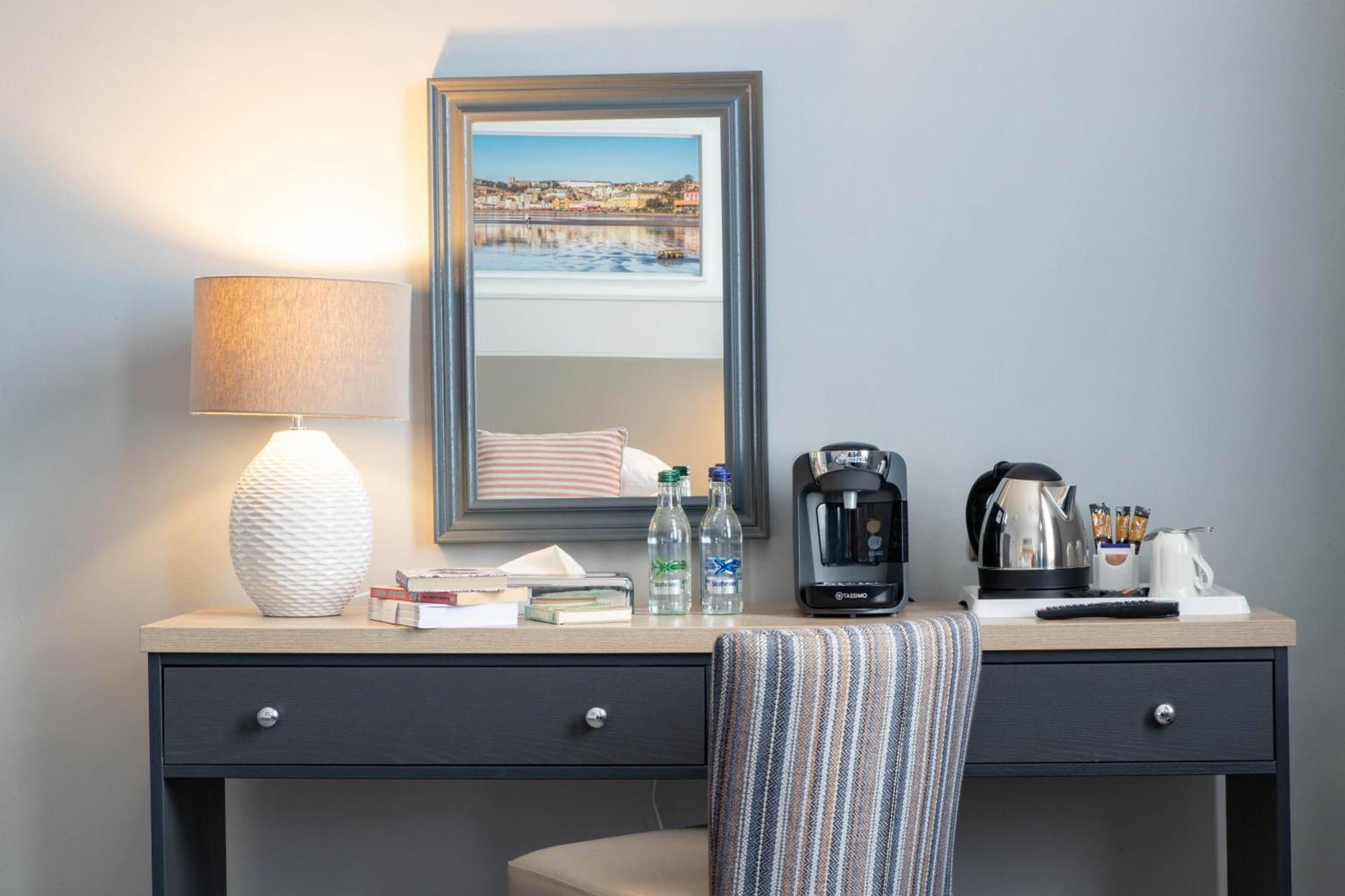 The Caledonian New Southlands Hotel Скарборо Номер фото